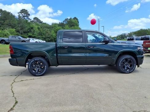New 2026 RAM 1500 4x4 Crew Cab image 2