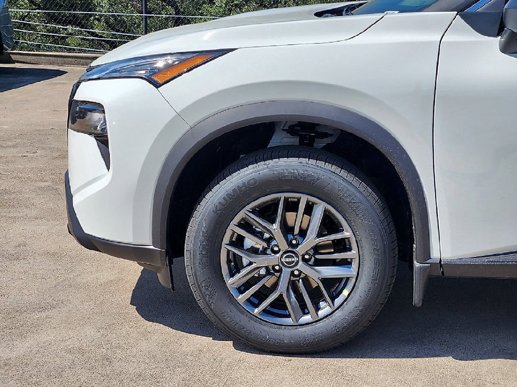 New 2027 Nissan Rogue S FWD image 9