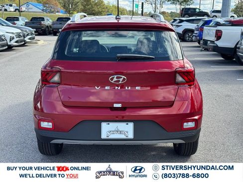 Certified 2026 Hyundai Venue SEL FWD image 11
