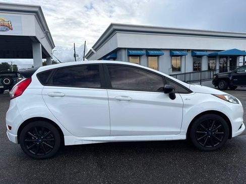 Used 2019 Ford Fiesta ST-Line FWD image 4