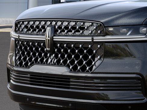 New 2027 Lincoln Navigator Black Label AWD/4WD image 17