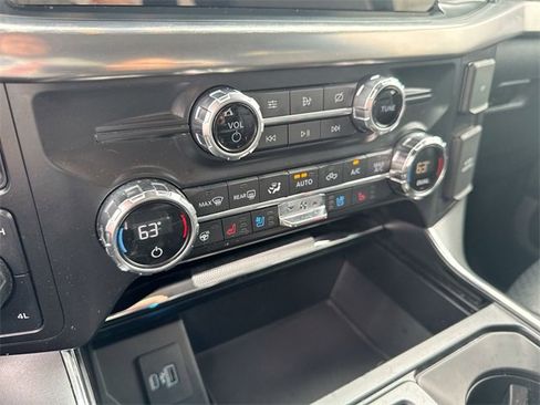 Certified 2021 Ford F150 Lariat w/ Equipment Group 502A High image 21