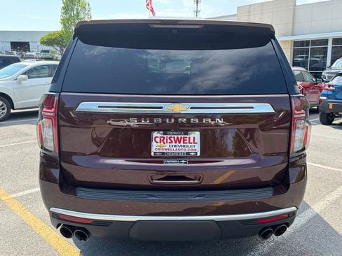 Used 2022 Chevrolet Suburban High Country AWD/4WD image 4