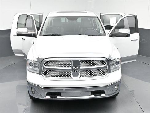 Used 2014 RAM 1500 Laramie w/ Convenience Group AWD/4WD image 40