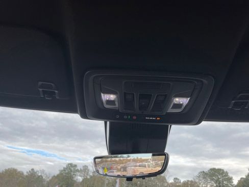 Used 2023 GMC Sierra 1500 AT4 w/ AT4 Premium Package image 21