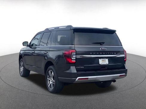 Used 2024 Ford Expedition Limited image 11