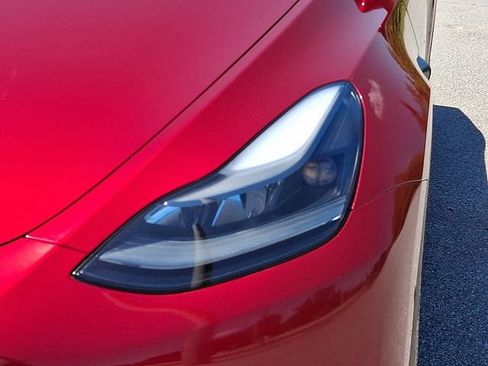 Used 2024 Tesla Model Y Long Range AWD/4WD image 11