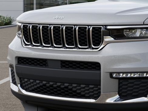 New 2025 Jeep Grand Cherokee L Limited image 39