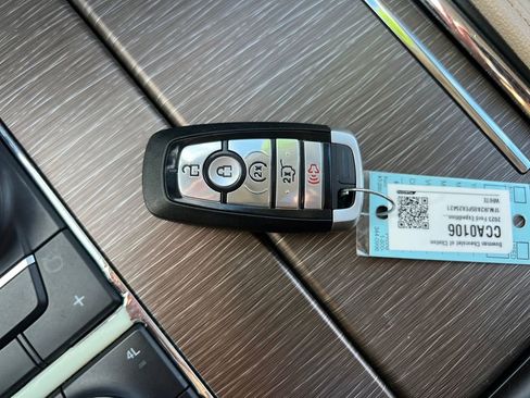 Used 2023 Ford Expedition Max Limited image 29