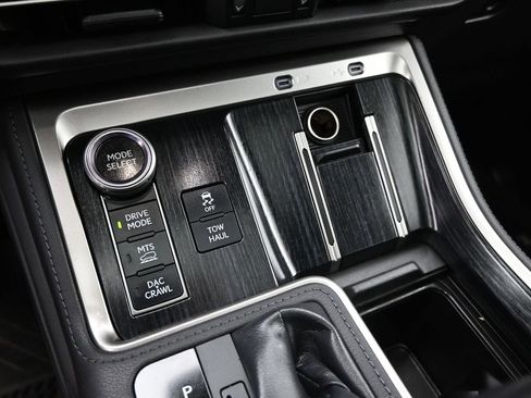 Used 2024 Lexus GX 550 550 Premium image 17