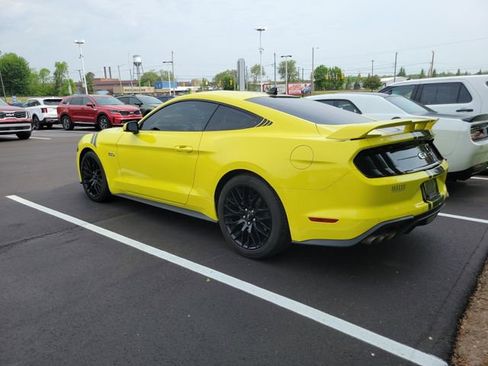 Used 2021 Ford Mustang GT Premium w/ GT Performance Package RWD image 4