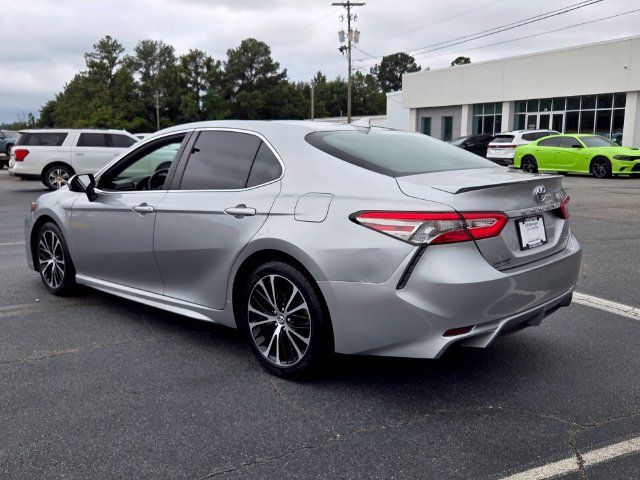 Used 2019 Toyota Camry SE FWD image 9