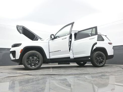 New 2026 Jeep Grand Cherokee L 4WD image 68