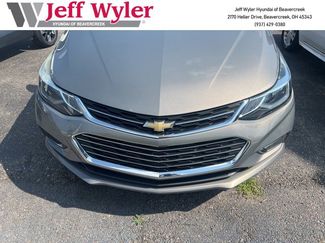 Used 2018 Chevrolet Cruze Premier image 1