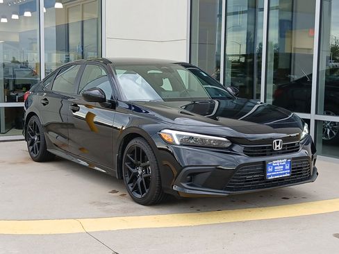 Used 2024 Honda Civic Sport image 5