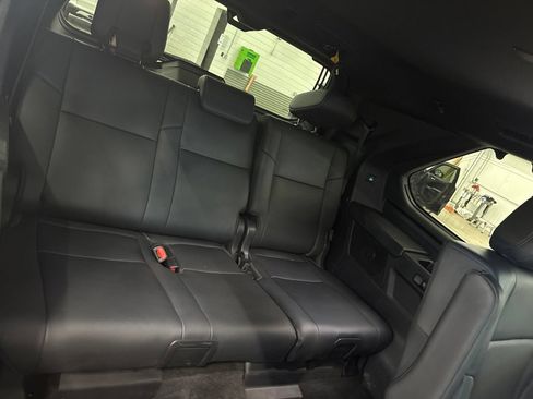 Used 2025 Toyota Sequoia Platinum w/ TRD Off-Road Package AWD/4WD image 20