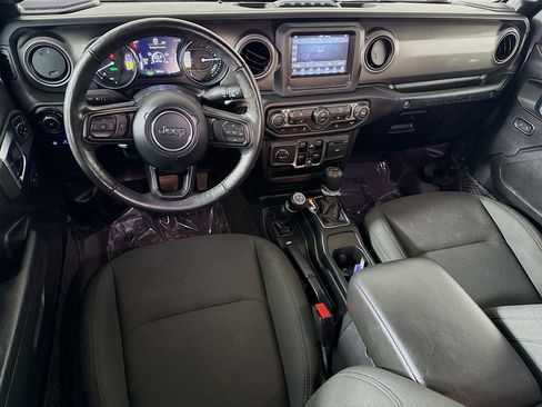 Used 2023 Jeep Wrangler Unlimited w/ Cold Weather Group image 17