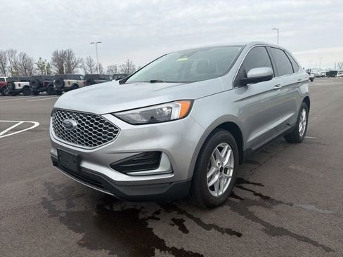 Used 2023 Ford Edge SEL AWD/4WD image 2