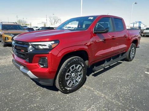 Used 2024 Chevrolet Colorado Z71 w/ Z71 Convenience Package 2 AWD/4WD image 4