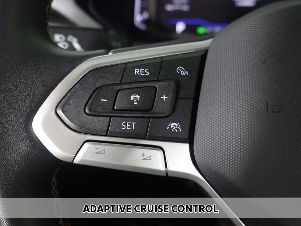 Used 2023 Volkswagen Taos SEL AWD/4WD image 5