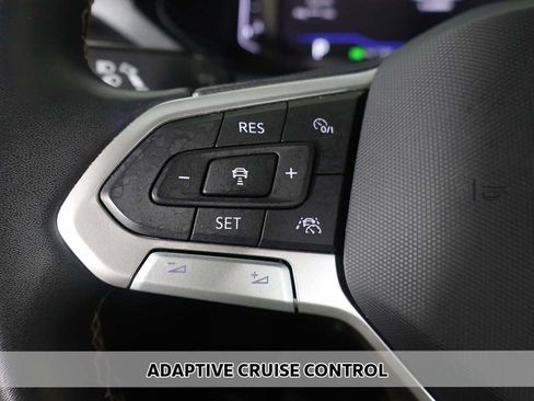 Used 2023 Volkswagen Taos SEL AWD/4WD image 5