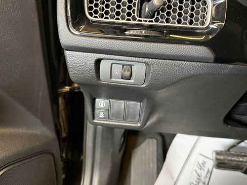 Used 2022 Honda Civic Sport image 18