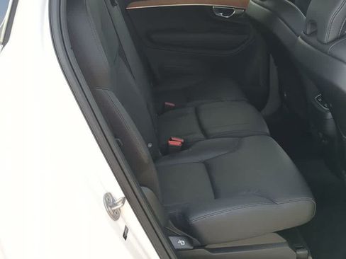 Certified 2024 Volvo XC90 B6 Plus w/ Protection Package Premier AWD/4WD image 19