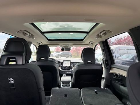 Used 2025 Volvo XC90 B6 Plus AWD/4WD image 10