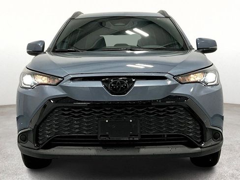 Used 2023 Toyota Corolla Cross SE image 5