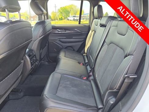 Certified 2023 Jeep Grand Cherokee Altitude image 24