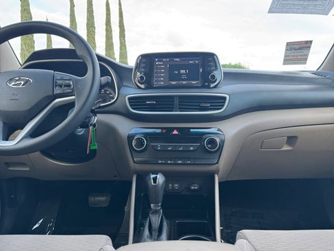 Used 2020 Hyundai Tucson SE image 15