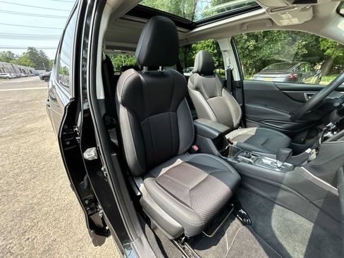 Certified 2023 Subaru Forester Premium AWD/4WD image 25