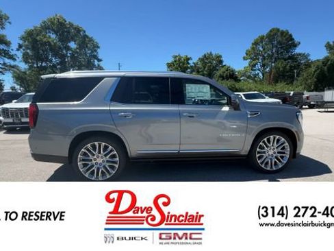 New 2026 GMC Yukon Denali w/ Denali Reserve Package AWD/4WD image 9