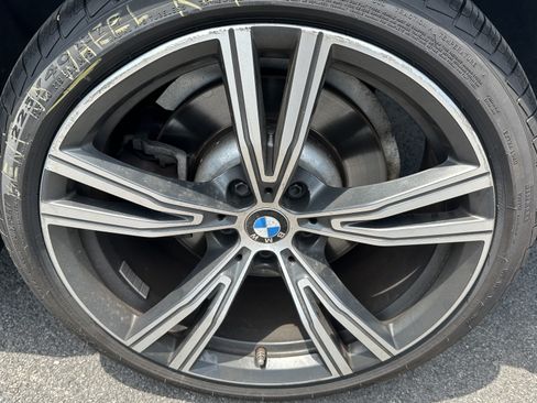 Used 2023 BMW 330i xDrive Sedan w/ Premium Package AWD/4WD image 13