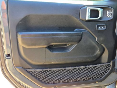 Used 2020 Jeep Wrangler Unlimited Sport AWD/4WD image 14