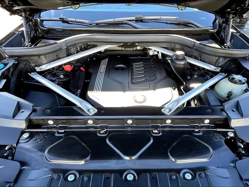 Used 2020 BMW X5 xDrive40i w/ Premium Package image 13