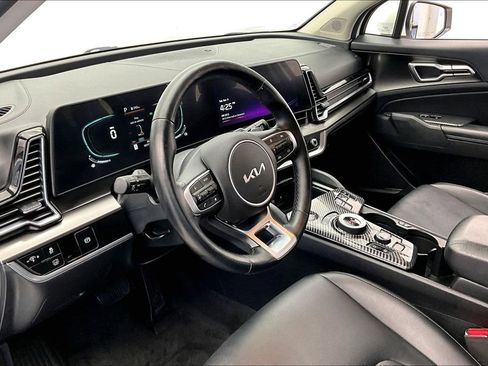 Used 2023 Kia Sportage EX image 13