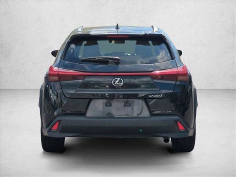 Used 2022 Lexus UX 200 w/ Accessory Package (Z1) image 6