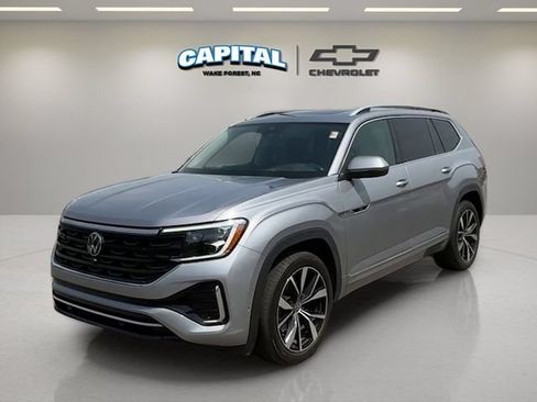 Used 2024 Volkswagen Atlas SEL Premium R-Line AWD/4WD image 1