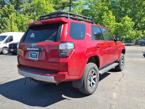 Used 2022 Toyota 4Runner TRD Off-Road AWD/4WD image 5
