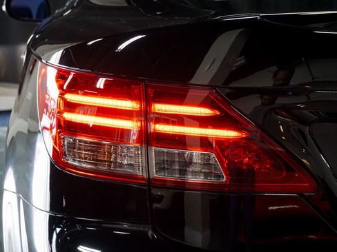 Used 2013 Lexus IS 350C w/ Luxury Pkg RWD image 83