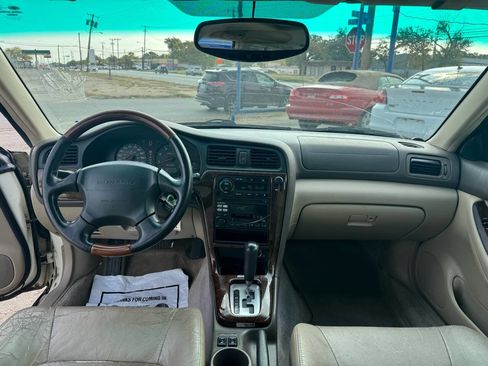 Used 2002 Subaru Outback H6 L.L. Bean Edition image 9