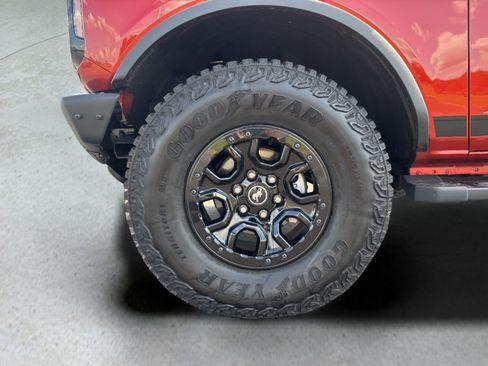 Used 2024 Ford Bronco Wildtrak AWD/4WD image 23