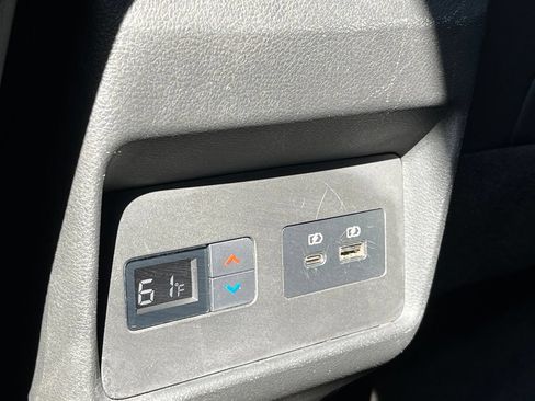Used 2021 Nissan Rogue SL FWD image 30