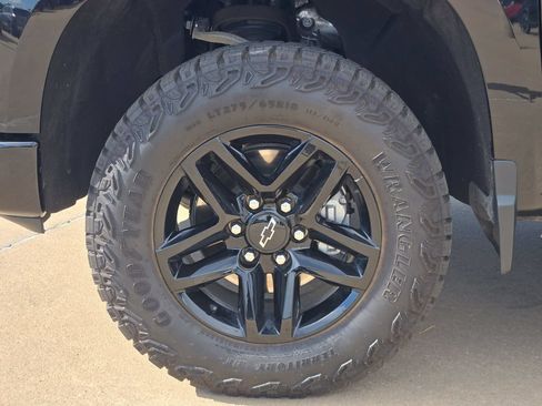Used 2025 Chevrolet Silverado 1500 Custom Trail Boss w/ Realtree Special Edition AWD/4WD image 26
