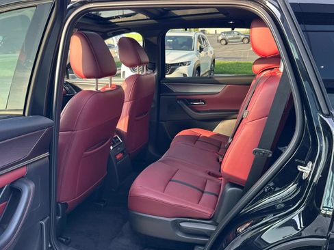 Certified 2025 MAZDA CX-70 3.3 Turbo S w/ Premium Package image 20