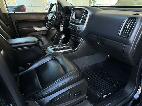 Used 2022 Chevrolet Colorado ZR2 image 16