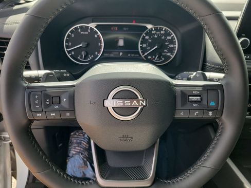 Used 2026 Nissan Rogue SV FWD image 18