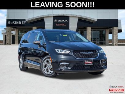 Used 2023 Chrysler Pacifica Limited