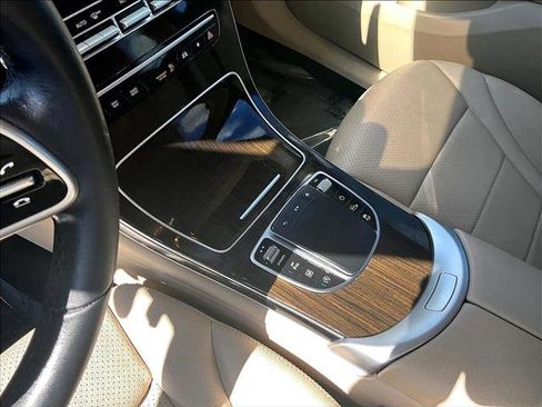 Used 2022 Mercedes-Benz GLC 300 image 15